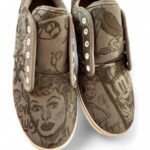 Black and White Pop culture hand painted in Vans.